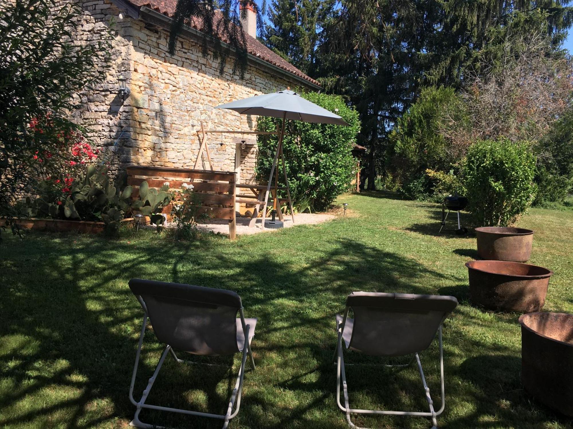 Gite Dordogne Perigord Hautefort Zewnętrze zdjęcie